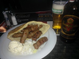 Ćevapi upo somuna